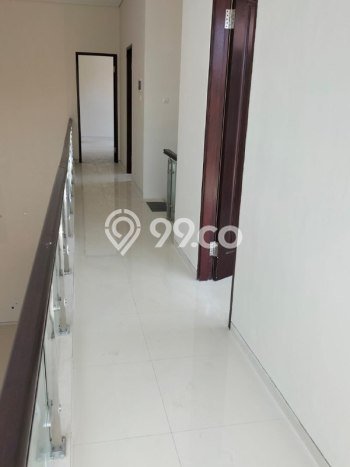 For Sale Rumah Mewah Exclusive di Wiyung, Surabaya For Sale Rumah Mewah Exclusive di Wiyung, Surabaya