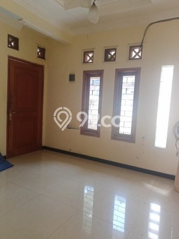 HARGA SPESIAL! Rumah area Wiyung, Surabaya, Luas 165m2m² LB 125m2m² BISA KPR! HARGA SPESIAL! Rumah area Wiyung, Surabaya, Luas 165m2m² LB 125m2m² BISA KPR!