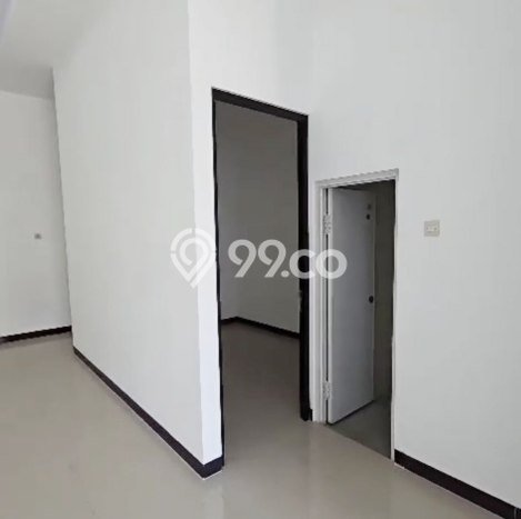 Rumah Strategis di Rungkut, Dekat Rungkut, Surabaya, Surabaya - 3 KT Rumah Strategis di Rungkut, Dekat Rungkut, Surabaya, Surabaya - 3 KT
