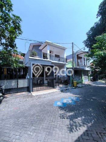 Rumah Modern Cantik 4 Kamar Bisa Langsung Pindah di Gedangan Rumah Modern Cantik 4 Kamar Bisa Langsung Pindah di Gedangan
