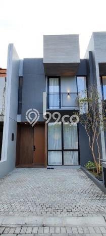Jual Rumah Bagus Siap Huni LB 130m2 di Rungkut, Surabaya Jual Rumah Bagus Siap Huni LB 130m2 di Rungkut, Surabaya