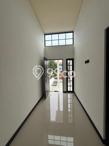 For Sale Rumah 3 Kamar Lokasi Strategis Bagus dan Strategis di Waru For Sale Rumah 3 Kamar Lokasi Strategis Bagus dan Strategis di Waru