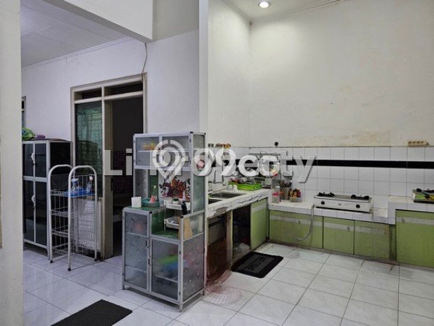 Disewakan! Rumah 3 Kamar Tidur &
2 Kamar Mandi di papandayan, Semarang Disewakan! Rumah 3 Kamar Tidur &
2 Kamar Mandi di papandayan, Semarang