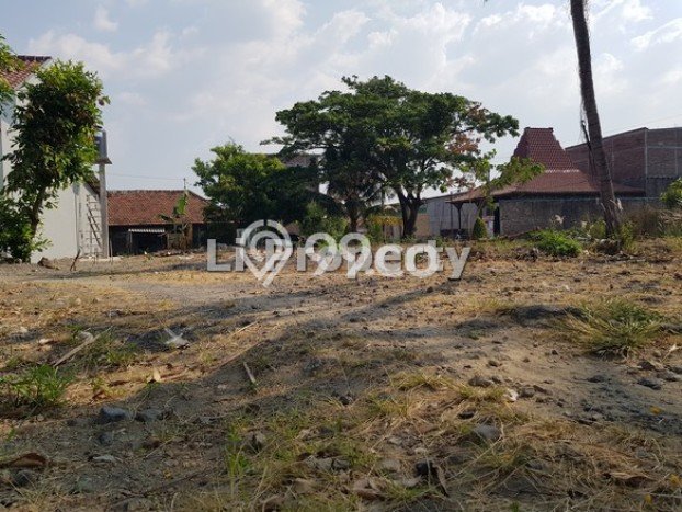 Tanah Disewa di Genuksari Strategis dan Memiliki Luas 520m2 Tanah Disewa di Genuksari Strategis dan Memiliki Luas 520m2