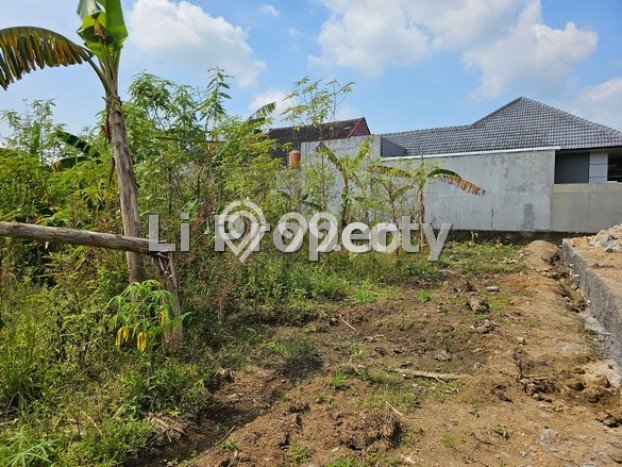Tanah Dijual Lokasi Pedurungan, Semarang dengan Luas Tanah 418m2 dan Status - Tanah Dijual Lokasi Pedurungan, Semarang dengan Luas Tanah 418m2 dan Status -