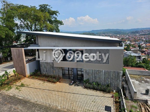 BEST DEAL! Rumah Bagus Disewakan di Semarang BEST DEAL! Rumah Bagus Disewakan di Semarang