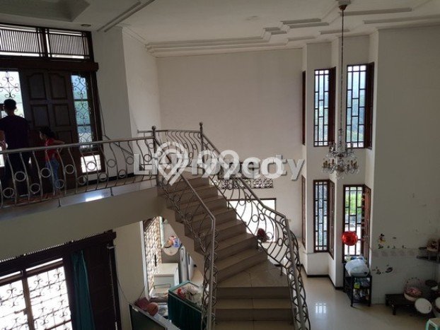 For Sale! Premium House LT 1995m2 Desain Elegan di Ungaran For Sale! Premium House LT 1995m2 Desain Elegan di Ungaran