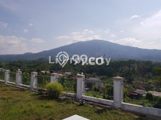 For Sale! Premium House LT 1995m2 Desain Elegan di Ungaran For Sale! Premium House LT 1995m2 Desain Elegan di Ungaran