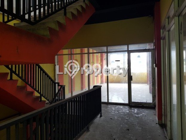 Ruko Dijual di Semarang Barat LT 270m2, LB 444m2 Solusi Investasi Cerdas Ruko Dijual di Semarang Barat LT 270m2, LB 444m2 Solusi Investasi Cerdas