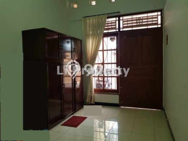 Dijual Rumah Mewah Elegan Dengan View Eksklusif di Tanah Mas, Semarang Dijual Rumah Mewah Elegan Dengan View Eksklusif di Tanah Mas, Semarang