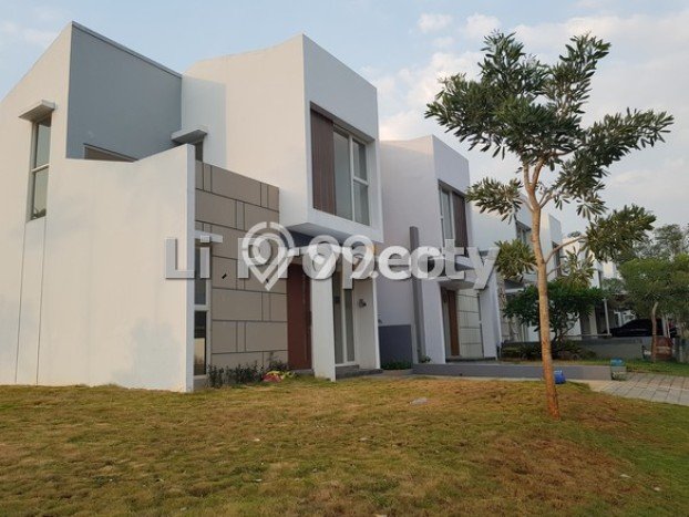 LISTING BARU! Rumah Premium area BSB City, Luas 194m2m² Bangunan 68m2m² LISTING BARU! Rumah Premium area BSB City, Luas 194m2m² Bangunan 68m2m²