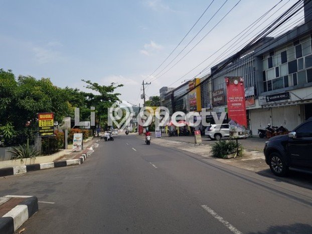 AREA TERSIBUK! Ruko di Ungaran, Luas 144m2m², Nilai Tinggi AREA TERSIBUK! Ruko di Ungaran, Luas 144m2m², Nilai Tinggi