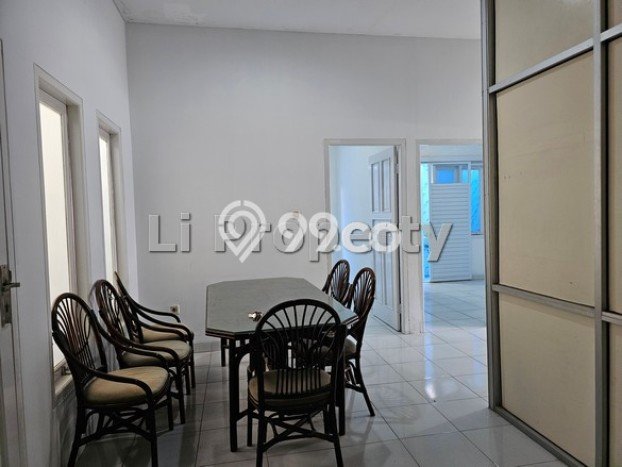 Disewakan Rumah Konsep Modern di Semarang Selatan Semarang dengan 4 Kamar Disewakan Rumah Konsep Modern di Semarang Selatan Semarang dengan 4 Kamar