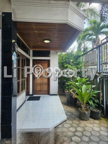 Rumah Elit Modern Tanpa Renovasi di Salatiga Salatiga Rumah Elit Modern Tanpa Renovasi di Salatiga Salatiga