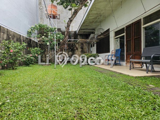Sewa Rumah Murah di Peterongan Semarang dengan 3 Kamar Tidur Sewa Rumah Murah di Peterongan Semarang dengan 3 Kamar Tidur