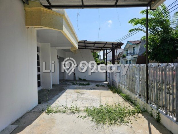 Disewakan Rumah Konsep Modern di Semarang Utara Semarang dengan 3 KT Disewakan Rumah Konsep Modern di Semarang Utara Semarang dengan 3 KT