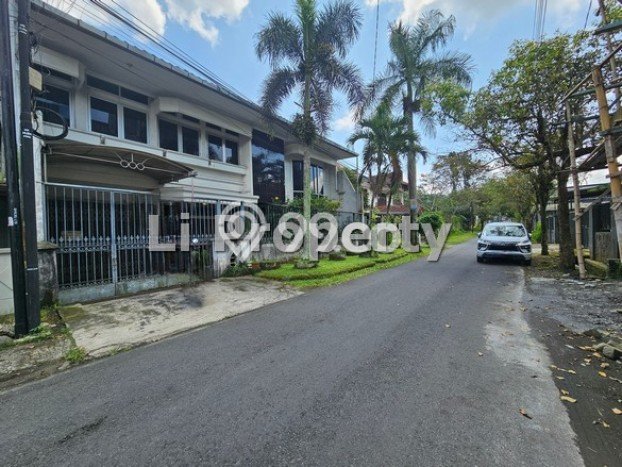 Rumah Elit Modern Tanpa Renovasi di Salatiga Salatiga Rumah Elit Modern Tanpa Renovasi di Salatiga Salatiga