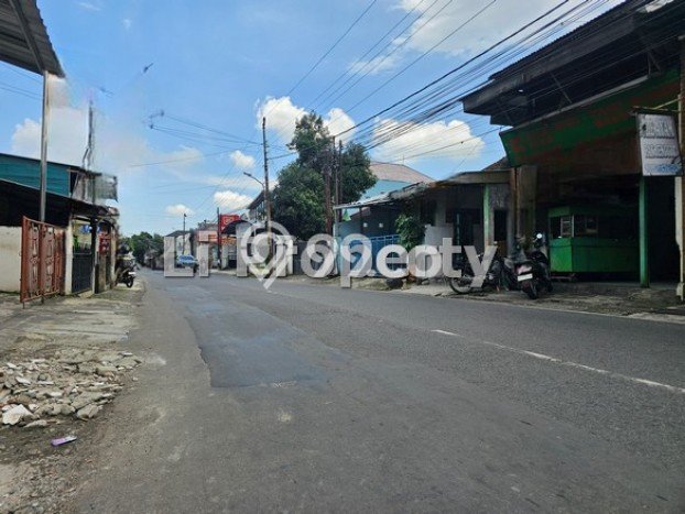 Unit Ruko Disewakan di Ungaran di Area Ramai & Strategis Unit Ruko Disewakan di Ungaran di Area Ramai & Strategis