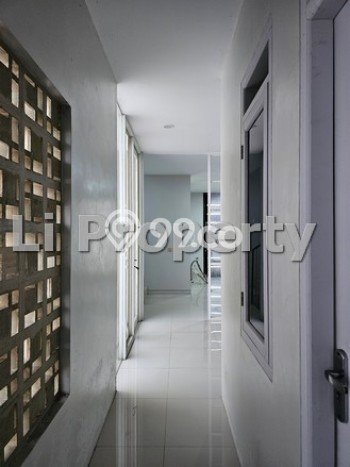Rumah Luas Asri 3 KT Siap Huni di Bukit Sari Semarang Rumah Luas Asri 3 KT Siap Huni di Bukit Sari Semarang