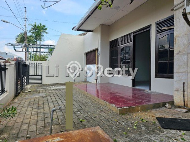 Rumah Cantik Siap Huni Di Semarang Utara Luas 170m2 Aman Rumah Cantik Siap Huni Di Semarang Utara Luas 170m2 Aman