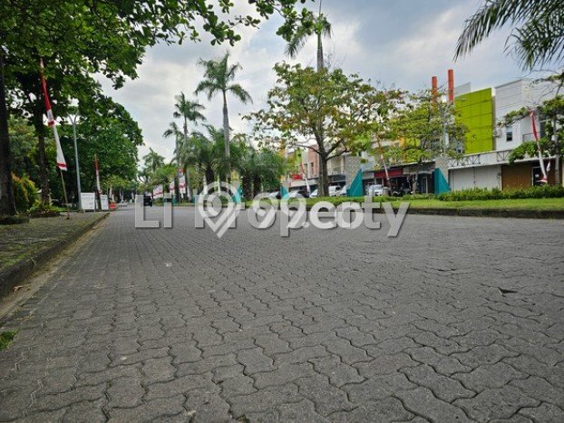 Ruko For Rent di Graha Padma, Luas 110m², Area Strategis Ruko For Rent di Graha Padma, Luas 110m², Area Strategis