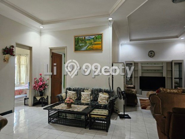 Disewakan! Rumah 3 Kamar Tidur &
2 Kamar Mandi di papandayan, Semarang Disewakan! Rumah 3 Kamar Tidur &
2 Kamar Mandi di papandayan, Semarang
