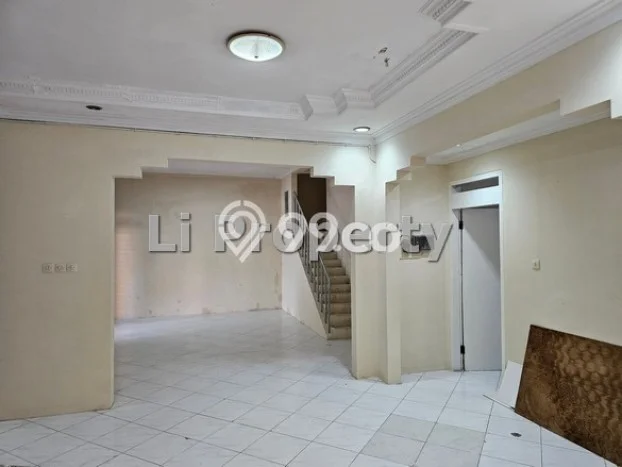 Disewakan Segera Rumah Kondisi Baik di Area Semarang Tengah, Semarang Disewakan Segera Rumah Kondisi Baik di Area Semarang Tengah, Semarang