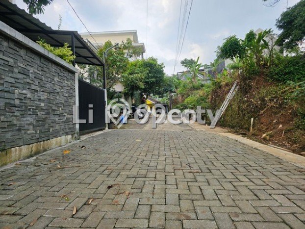 Hunian Cantik Minimalis Lb 250m2 di Banyumanik, Semarang Hunian Cantik Minimalis Lb 250m2 di Banyumanik, Semarang