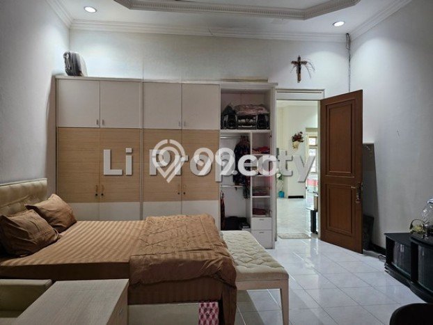 Disewakan! Rumah 3 Kamar Tidur &
2 Kamar Mandi di papandayan, Semarang Disewakan! Rumah 3 Kamar Tidur &
2 Kamar Mandi di papandayan, Semarang