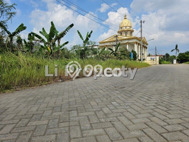 Tanah Dijual Lokasi Pedurungan, Semarang dengan Luas Tanah 418m2 dan Status - Tanah Dijual Lokasi Pedurungan, Semarang dengan Luas Tanah 418m2 dan Status -