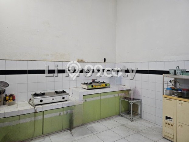 Disewakan! Rumah 3 Kamar Tidur &
2 Kamar Mandi di papandayan, Semarang Disewakan! Rumah 3 Kamar Tidur &
2 Kamar Mandi di papandayan, Semarang
