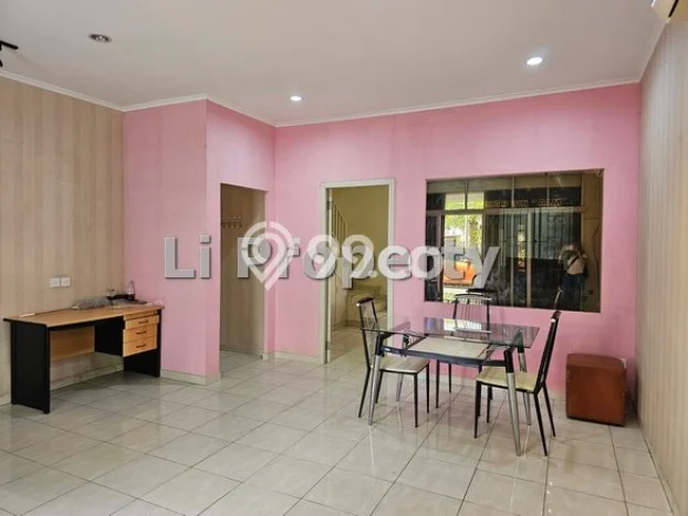 Ruko For Rent di Graha Padma, Luas 110m², Area Strategis Ruko For Rent di Graha Padma, Luas 110m², Area Strategis