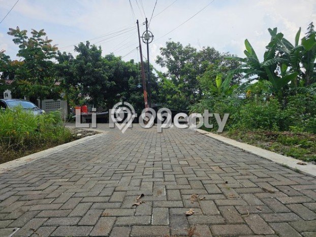 Hunian Cantik Minimalis Lb 250m2 di Banyumanik, Semarang Hunian Cantik Minimalis Lb 250m2 di Banyumanik, Semarang