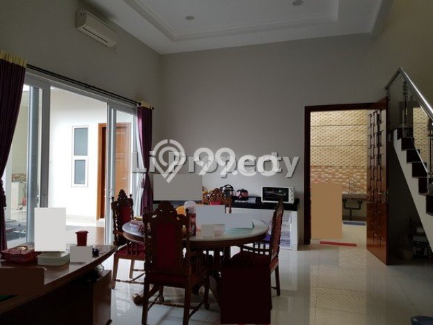 Jual Rumah Mewah Elegan Dengan View Cantik di Graha Padma, Semarang Jual Rumah Mewah Elegan Dengan View Cantik di Graha Padma, Semarang