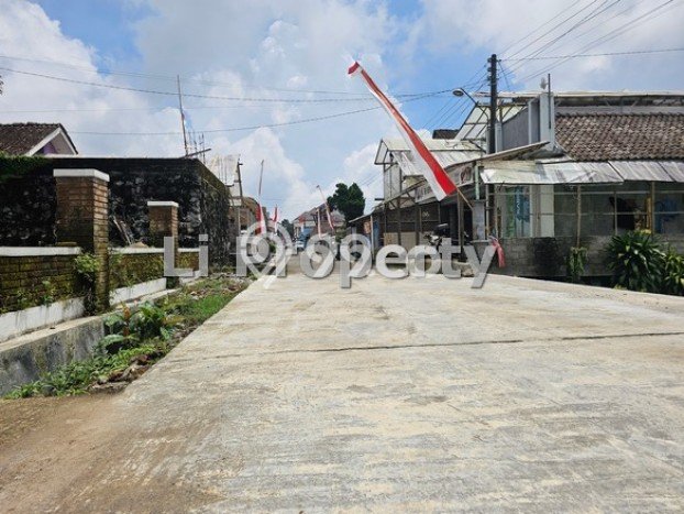 For Sale Hunian Rumah Terawat 2 KT di Kopeng, Salatiga For Sale Hunian Rumah Terawat 2 KT di Kopeng, Salatiga
