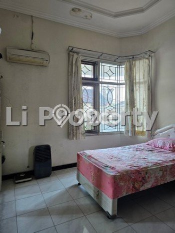 Disewakan! Rumah 3 Kamar Tidur &
2 Kamar Mandi di papandayan, Semarang Disewakan! Rumah 3 Kamar Tidur &
2 Kamar Mandi di papandayan, Semarang