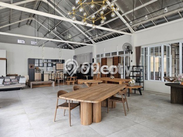 Unit Gudang Disewa Lokasi Mijen, Semarang Spesifikasi Luas Bangunan 1166m2 Unit Gudang Disewa Lokasi Mijen, Semarang Spesifikasi Luas Bangunan 1166m2