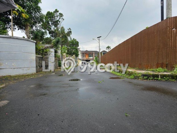Rumah Luas Asri 3 KT Siap Huni di Ungaran Semarang Rumah Luas Asri 3 KT Siap Huni di Ungaran Semarang