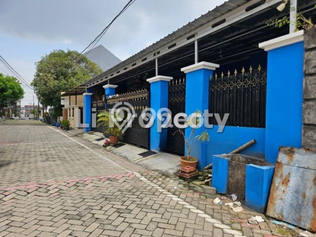 Unit Kost Dijual di Gayamsari dengan 13 Kamar Tidur & Luas Bangunan 220m2 Unit Kost Dijual di Gayamsari dengan 13 Kamar Tidur & Luas Bangunan 220m2