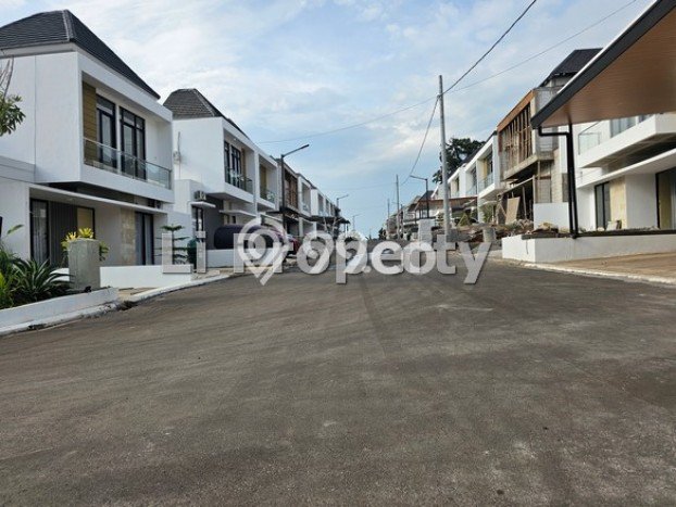 Hunian Cantik Modern Lb 75m2 di Ngaliyan, Semarang Hunian Cantik Modern Lb 75m2 di Ngaliyan, Semarang