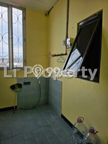Dijual Kost di Gayamsari, Semarang, 16 KT, 16 KM, Luas 200m2 Dijual Kost di Gayamsari, Semarang, 16 KT, 16 KM, Luas 200m2