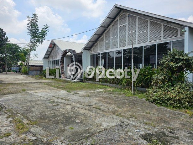 Unit Gudang Disewa Lokasi Mijen, Semarang Spesifikasi Luas Bangunan 1166m2 Unit Gudang Disewa Lokasi Mijen, Semarang Spesifikasi Luas Bangunan 1166m2