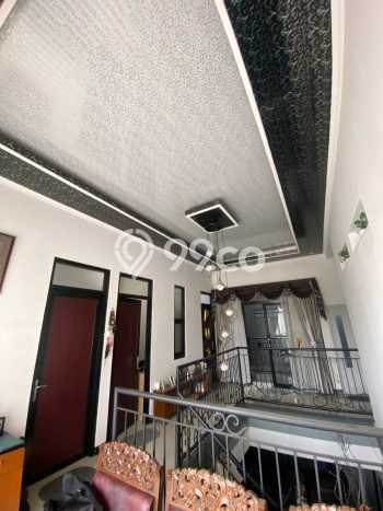 For Sale Hunian Rumah Terawat 6 Kamar di Kopo, Bandung For Sale Hunian Rumah Terawat 6 Kamar di Kopo, Bandung
