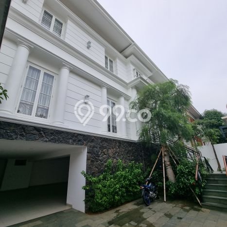 Jual Rumah Luas Megah Dengan View Eksklusif di Kemang, Jakarta Selatan Jual Rumah Luas Megah Dengan View Eksklusif di Kemang, Jakarta Selatan