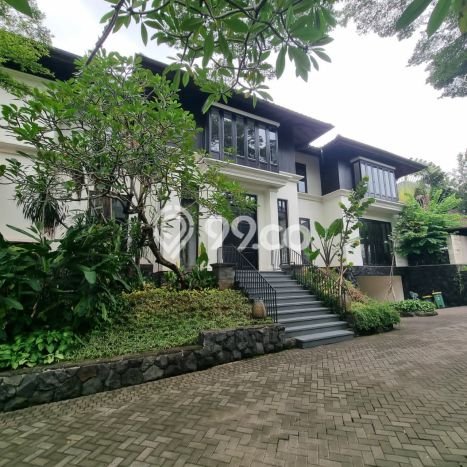 Hunian Modern dengan LT 400m2 & LB 550m2 Dikontrakkan di Pejaten Hunian Modern dengan LT 400m2 & LB 550m2 Dikontrakkan di Pejaten