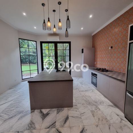 Disewakan Rumah Nyaman di Pejaten LT 1000m2 / LB 700m2 Kondisi Bagus Disewakan Rumah Nyaman di Pejaten LT 1000m2 / LB 700m2 Kondisi Bagus