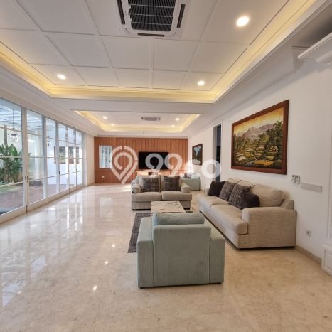 Jual Rumah Luas Megah Dengan View Eksklusif di Kemang, Jakarta Selatan Jual Rumah Luas Megah Dengan View Eksklusif di Kemang, Jakarta Selatan