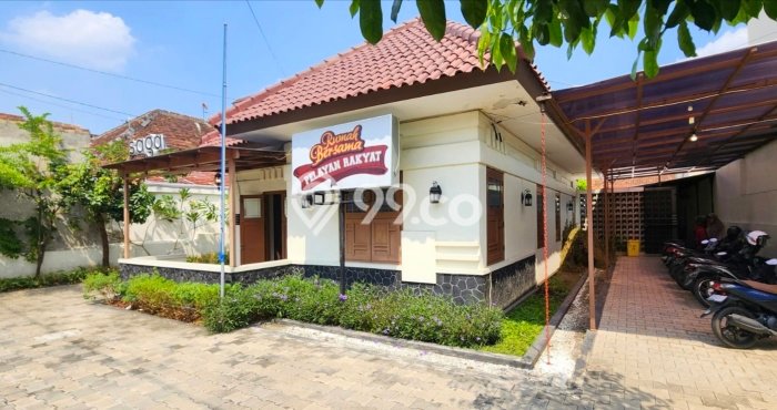 Hunian Mewah LB 200m2 Siap Huni Desain Elegan di Terban, Yogyakarta Hunian Mewah LB 200m2 Siap Huni Desain Elegan di Terban, Yogyakarta