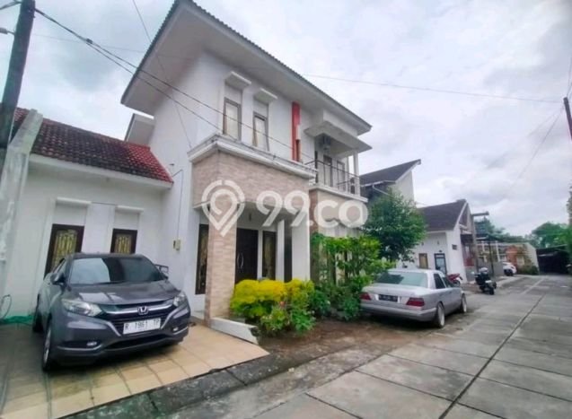 Rumah Eksklusif Siap Huni LT 342m2 di Depok, Sleman Rumah Eksklusif Siap Huni LT 342m2 di Depok, Sleman