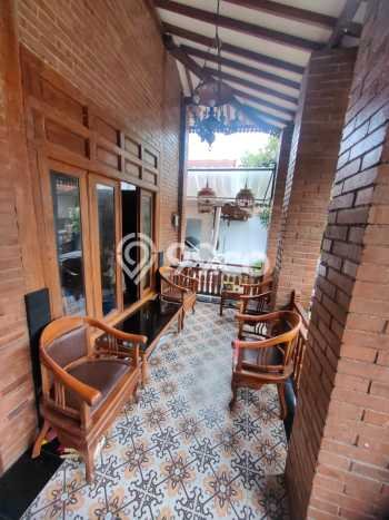 Rumah Modern Cantik 4 KT Bisa Langsung Pindah di Banguntapan Rumah Modern Cantik 4 KT Bisa Langsung Pindah di Banguntapan